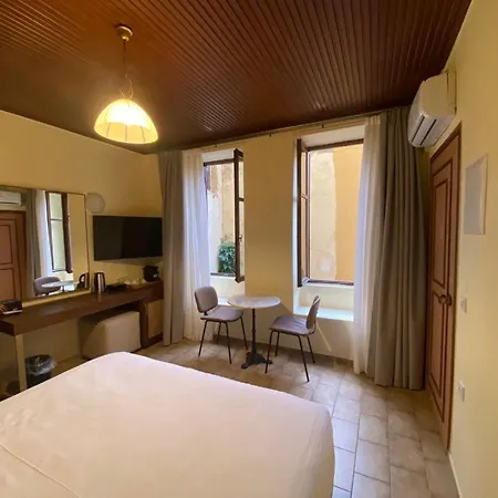 Hotel Helena 3*