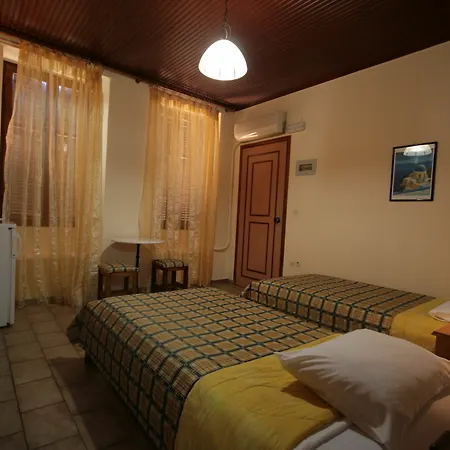 Helena Hotel