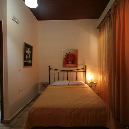Helena 3*